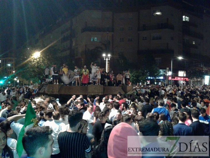 Miles de pacenses celebran la undécima del Real Madrid