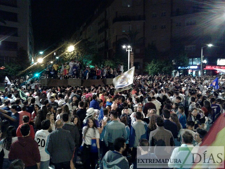 Miles de pacenses celebran la undécima del Real Madrid