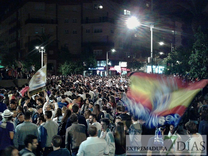 Miles de pacenses celebran la undécima del Real Madrid