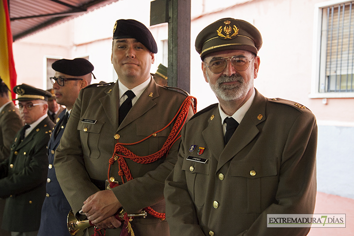 Imágenes del homenaje en Defensa a los Reservistas Voluntarios de Badajoz