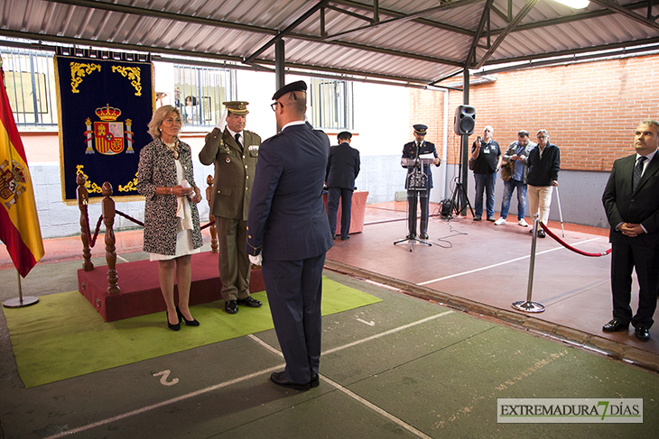 Imágenes del homenaje en Defensa a los Reservistas Voluntarios de Badajoz