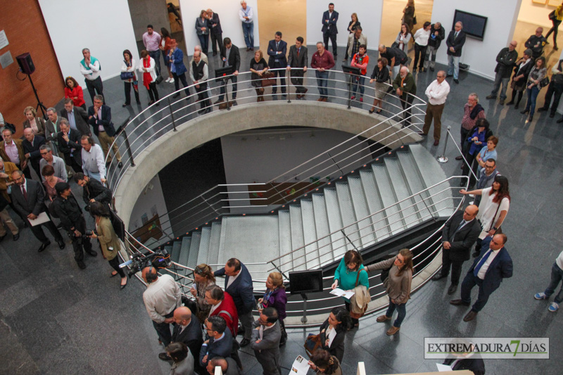 El MEIAC acoge una exposición cubista de la Fundación Telefónica