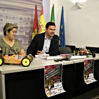Mérida acoge el Campeonato Extremeño de Coches Teledirigidos