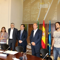 Junta y grupos políticos firman el Pacto por el Ferrocarril