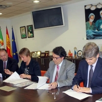 El SES firma un convenio para disminuir el tiempo de pago a proveedores