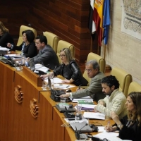 La Asamblea comienza a ser igualitaria