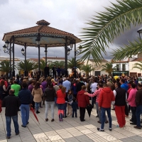 Concentración contra la subida de la tarifa del agua en Torremejía