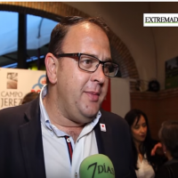 Osuna destaca la importancia de la gastronomía extremeña en el Salón del Jamón