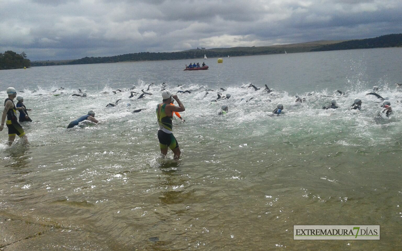 Imágenes del IV Triatlon Costa Dulce de Orellana la Vieja