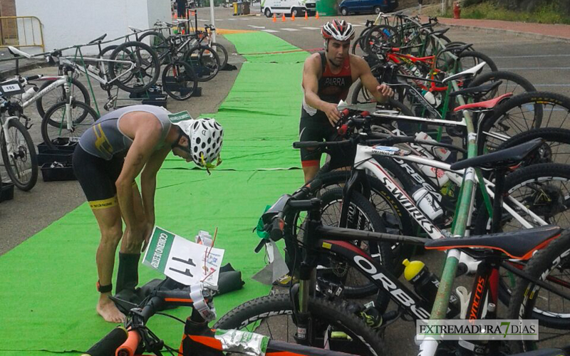 Imágenes del IV Triatlon Costa Dulce de Orellana la Vieja