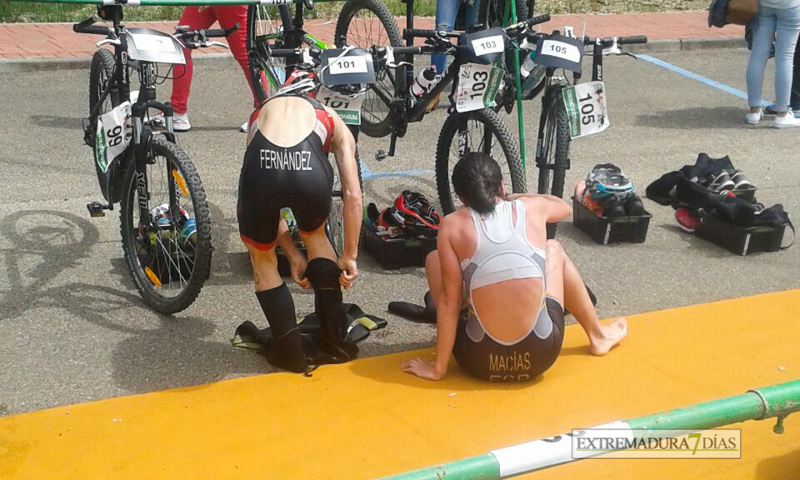 Imágenes del IV Triatlon Costa Dulce de Orellana la Vieja
