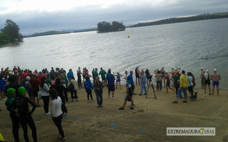 Imágenes del IV Triatlon Costa Dulce de Orellana la Vieja