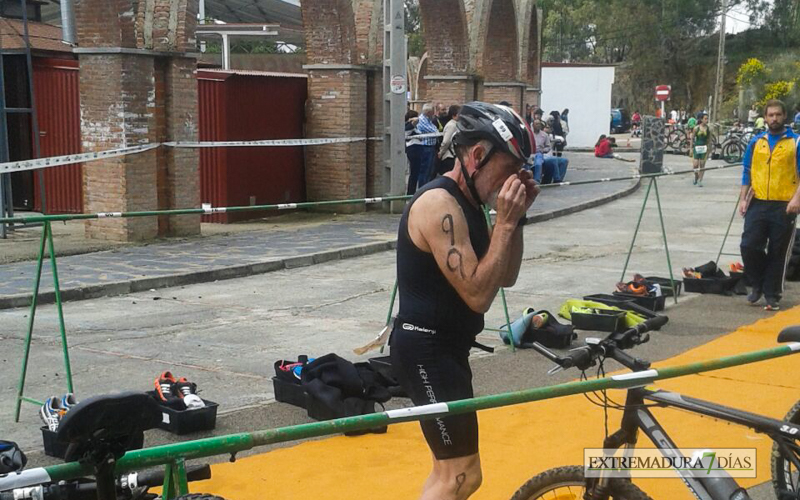 Imágenes del IV Triatlon Costa Dulce de Orellana la Vieja