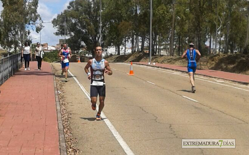 Imágenes del IV Triatlon Costa Dulce de Orellana la Vieja
