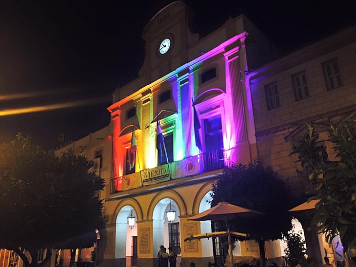 Imágenes del Día del Orgullo LGTBI en Extremadura