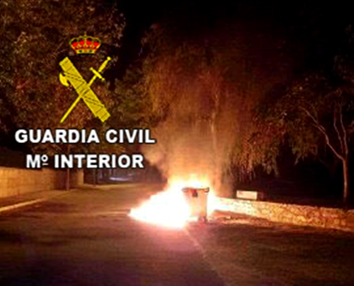 Detenido por quemar 11 contenedores en Malpartida de Cáceres