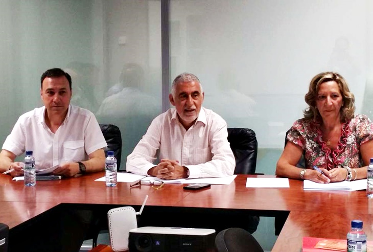 Educación y sindicatos aprueban cubrir las plazas vacantes de inspectores