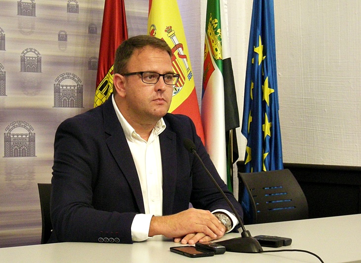 Osuna no considera que los extremeños hayan castigado al PSOE