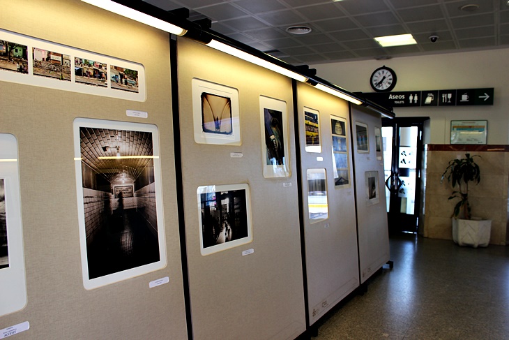 La estación de tren de Mérida acoge la exposición ‘Caminos de hierros’