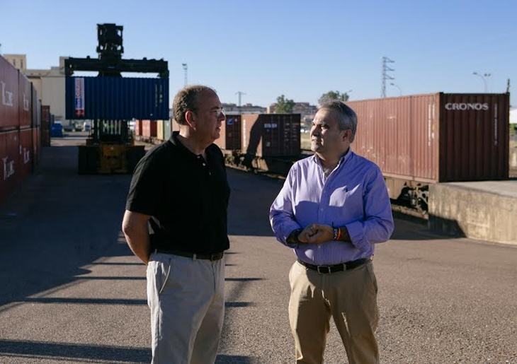 Monago pide a Vara que incluya entre sus prioridades la Plataforma Logística