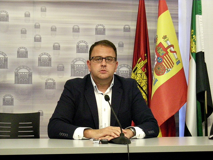 Osuna no quiere entrar en el conflicto entre FCC y sus trabajadores