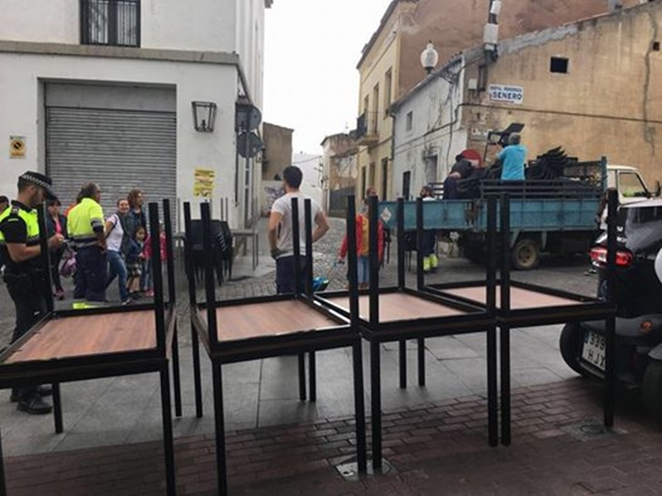El Ayuntamiento retira las terrazas de La Carbonería y el Pez Frito