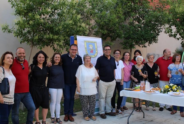 Critican a Osuna por inaugurar un centro de mayores en plena campaña electoral