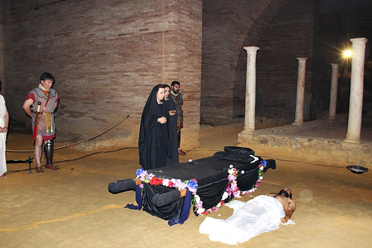 Imágenes de un funeral romano