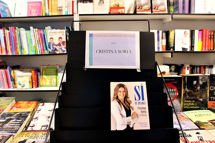 La escritora y coach Cristina Soria inaugura la Feria del Libro de Mérida