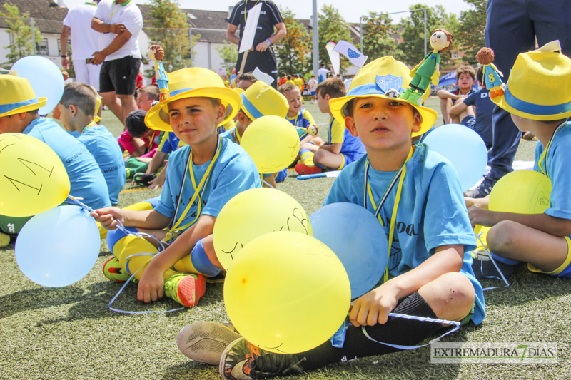 ¿Ha participado tu hijo/a en el Mundialito? encuéntral@ en nuestra galería