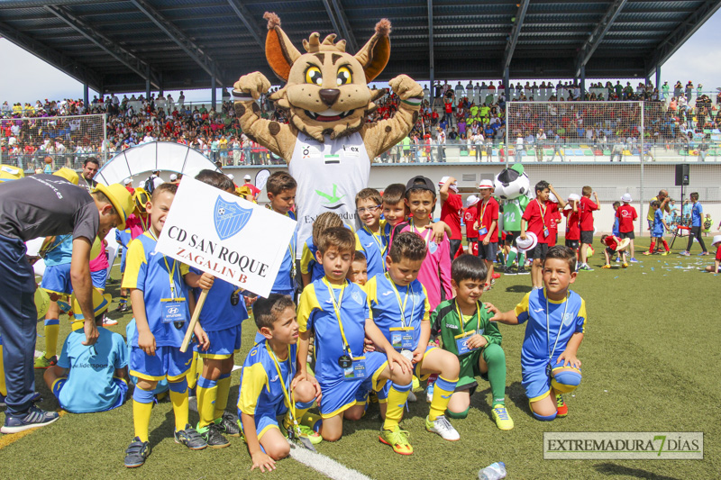 ¿Ha participado tu hijo/a en el Mundialito? encuéntral@ en nuestra galería