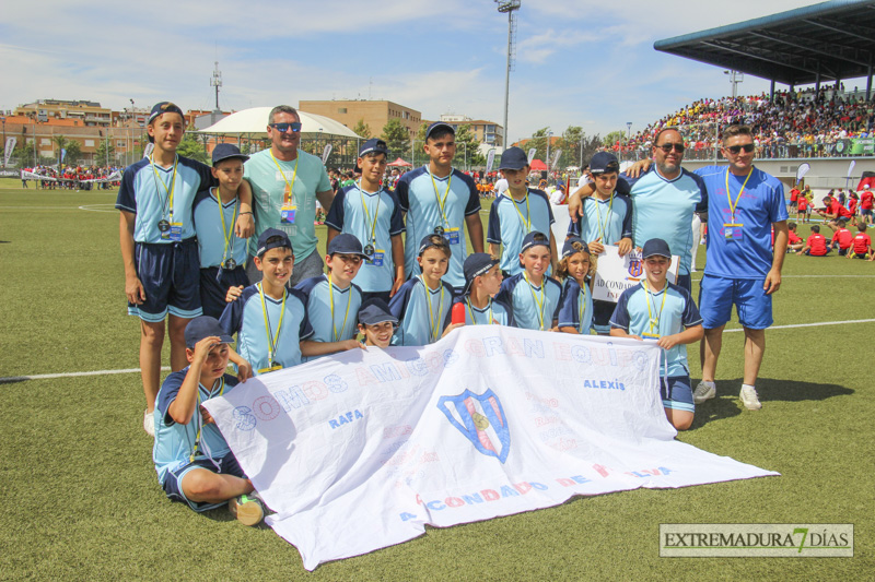 ¿Ha participado tu hijo/a en el Mundialito? encuéntral@ en nuestra galería
