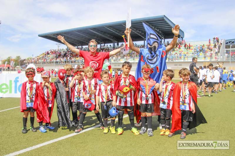 ¿Ha participado tu hijo/a en el Mundialito? encuéntral@ en nuestra galería