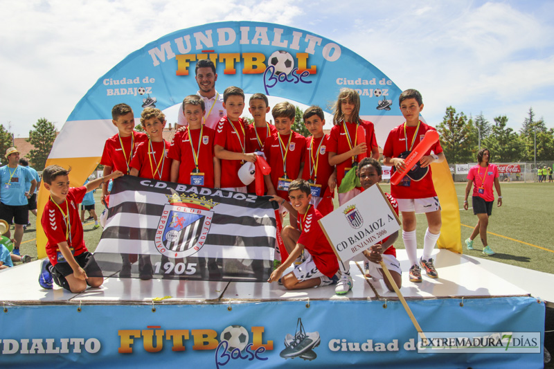 ¿Ha participado tu hijo/a en el Mundialito? encuéntral@ en nuestra galería