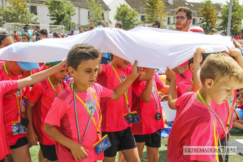 ¿Ha participado tu hijo/a en el Mundialito? encuéntral@ en nuestra galería