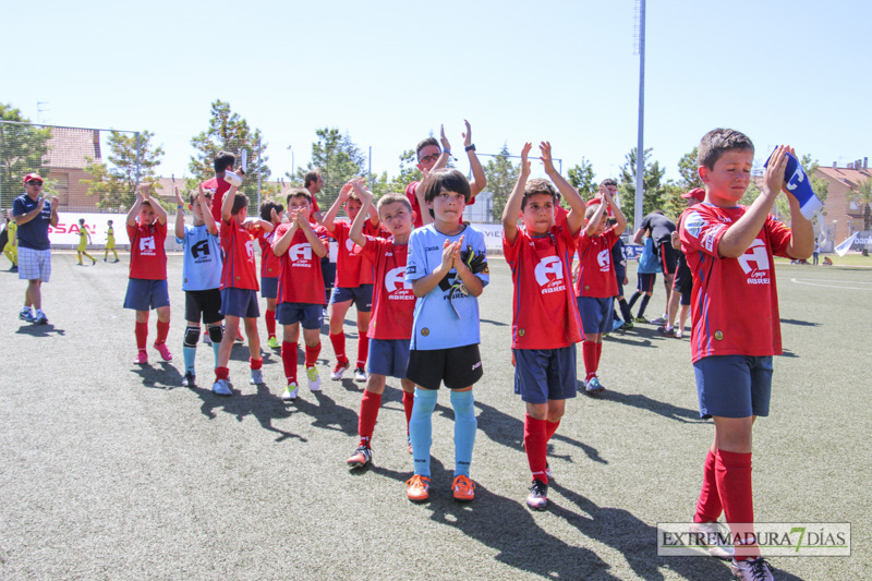 Imágenes de las finales y la entrega de trofeos del Mundialito