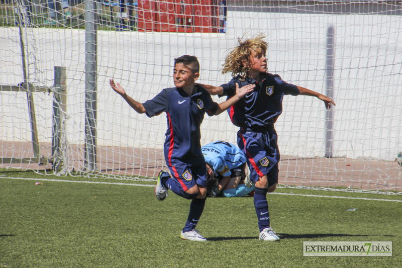 Imágenes de las finales y la entrega de trofeos del Mundialito