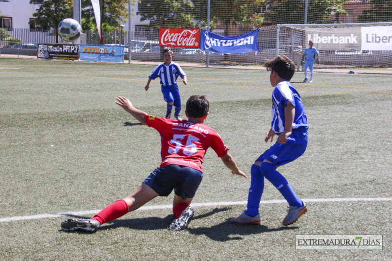 Imágenes de las finales y la entrega de trofeos del Mundialito