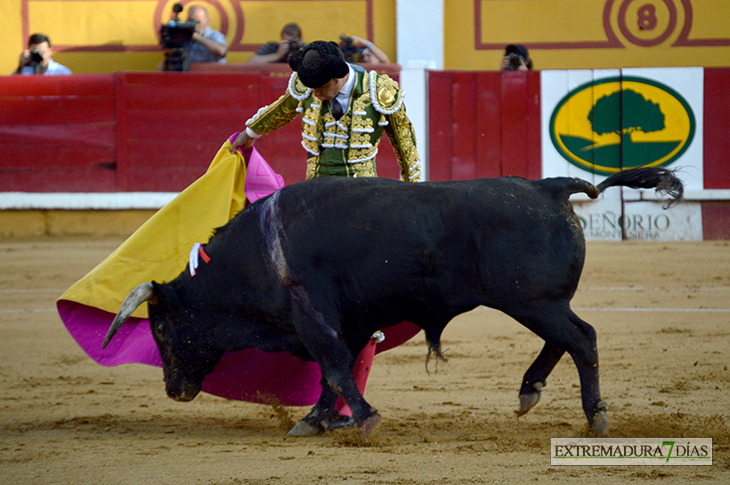 Galería de fotos de la segunda de feria taurina San Juan 2016