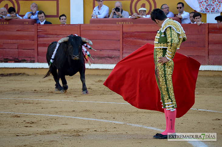 Galería de fotos de la segunda de feria taurina San Juan 2016