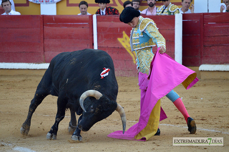 Galería de fotos de la segunda de feria taurina San Juan 2016