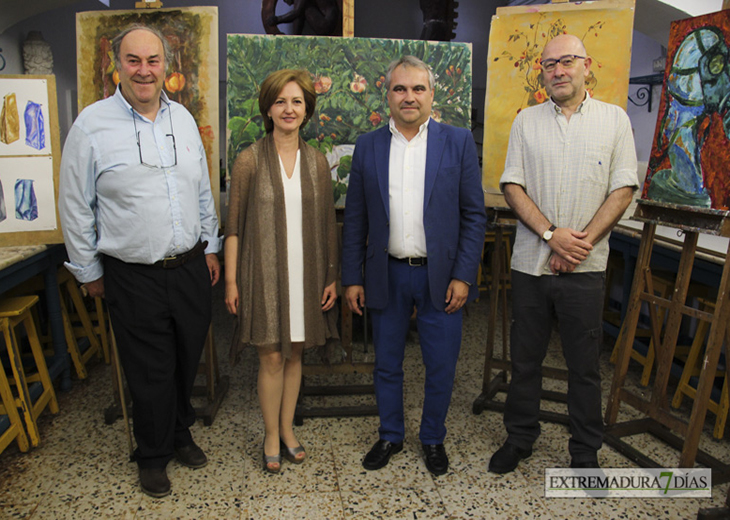 Fragoso visita la Escuela de Artes y Oficios ‘Adelardo Covarsí’