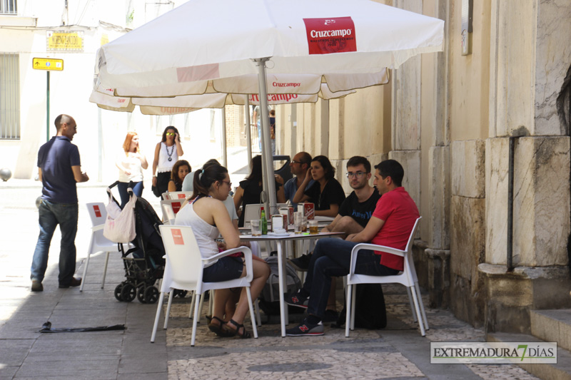 Imágenes del ambiente en la Feria de Día del casco en Badajoz