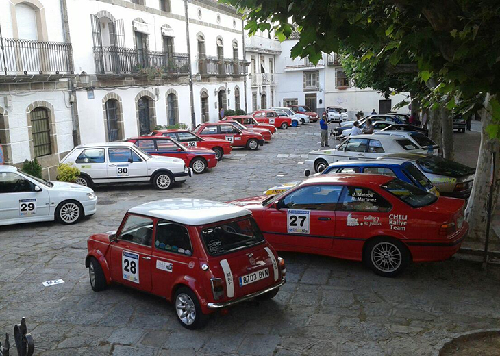 Cinco vehículos extremeños compiten en el IV Rally-Entresierras Histórico