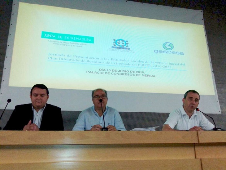 Los municipios deberán reutilizar la mitad de los residuos antes de 2020