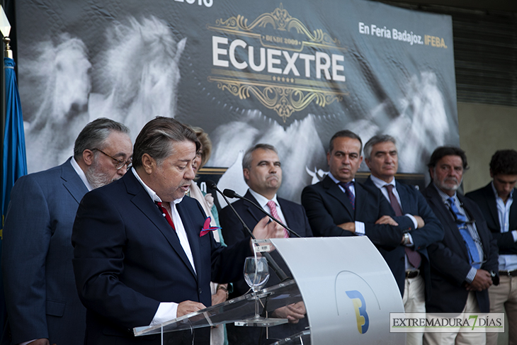 Imágenes de la presentación de Ecuextre en el Fuerte de San Cristóbal