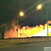 Incendio de grandes dimensiones amenaza viviendas de Mérida
