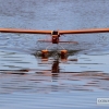 Los hidroaviones sobrevuelan el Guadiana en Badajoz