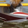 Los hidroaviones sobrevuelan el Guadiana en Badajoz