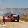 Un incendio, a las puertas de viviendas en la Barriada de Llera